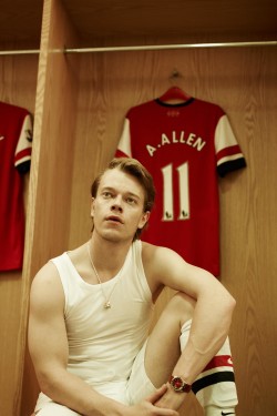 Футбол: Краткая история от Альфи Аллена - смотреть онлайн